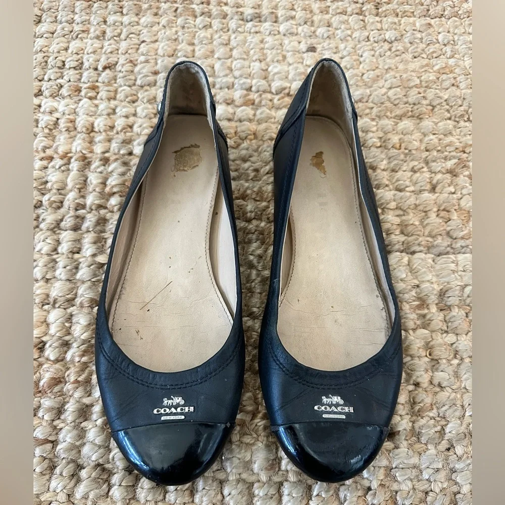 Coach Chelsea Black Leather with Patent Toe Ballet Flats Size 7
